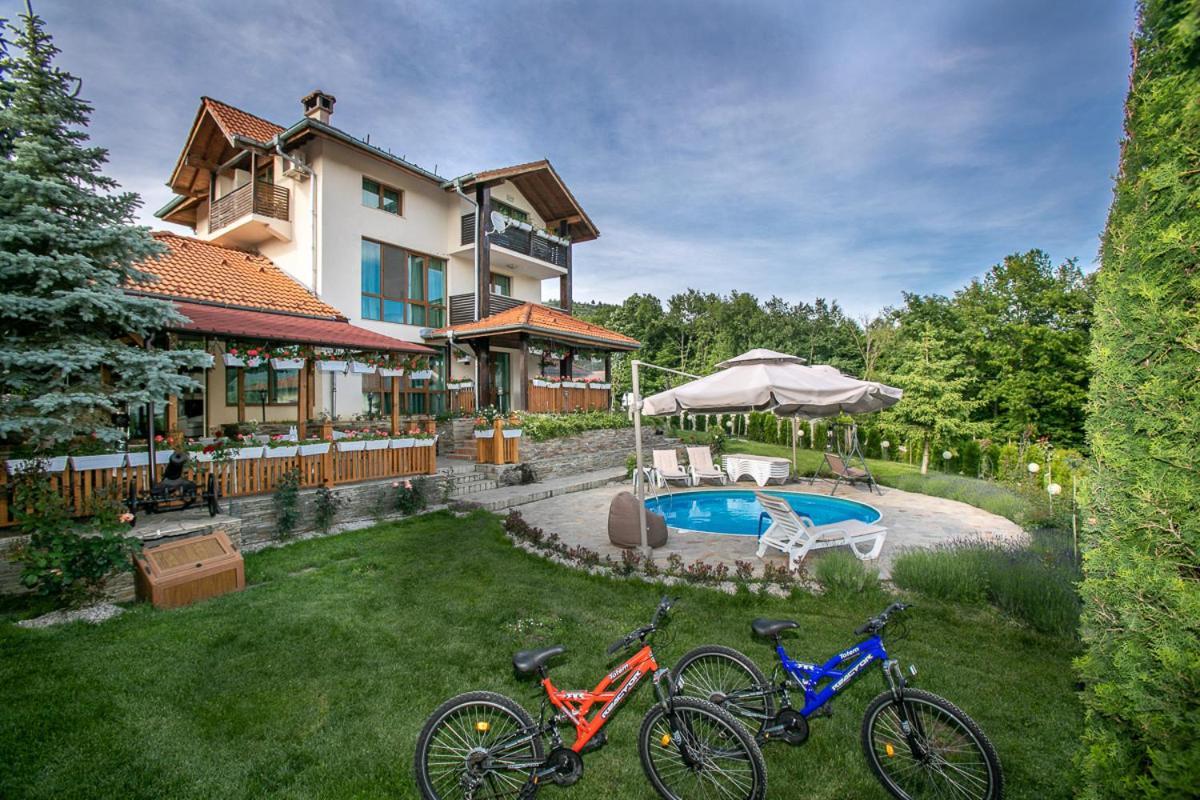 Vila Gardenia Gumoshtnik Dış mekan fotoğraf